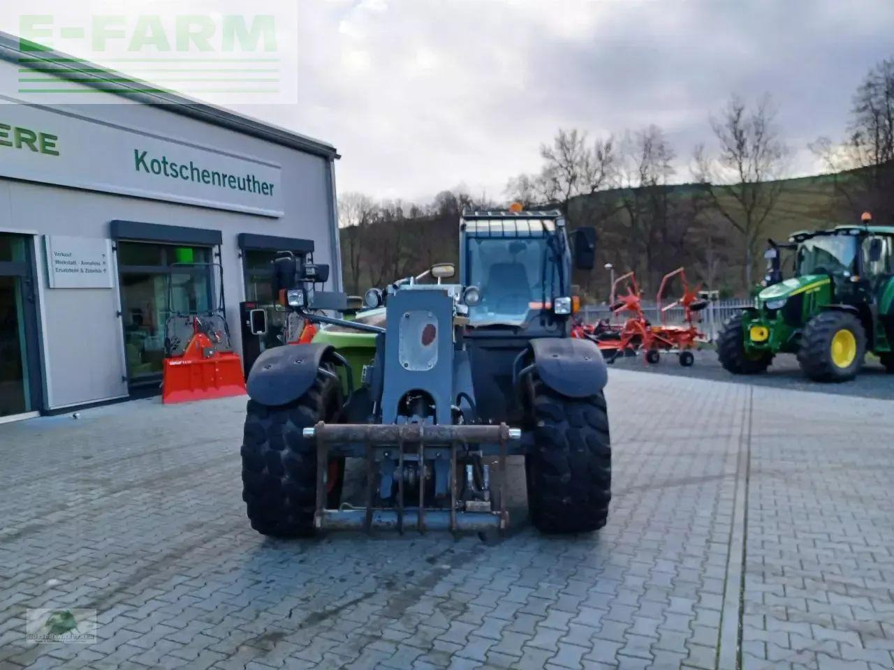 CLAAS scorpion 9040 varipower - Teleskopski viličar: slika 2 CLAAS scorpion 9040 varipower - Teleskopski viličar: slika 2