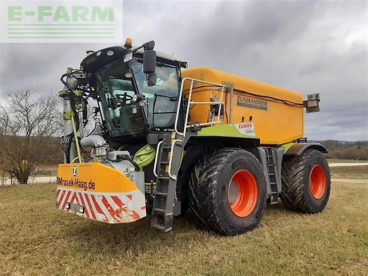 CLAAS xerion 4000 saddle trac SADDLE TRAC - Samovozni škropilnik: slika 2 CLAAS xerion 4000 saddle trac SADDLE TRAC - Samovozni škropilnik: slika 2