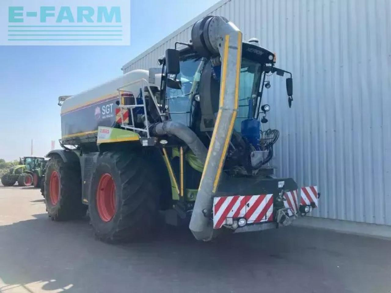 CLAAS xerion 4000 saddle trac SADDLE TRAC - Traktor: slika 3 CLAAS xerion 4000 saddle trac SADDLE TRAC - Traktor: slika 3