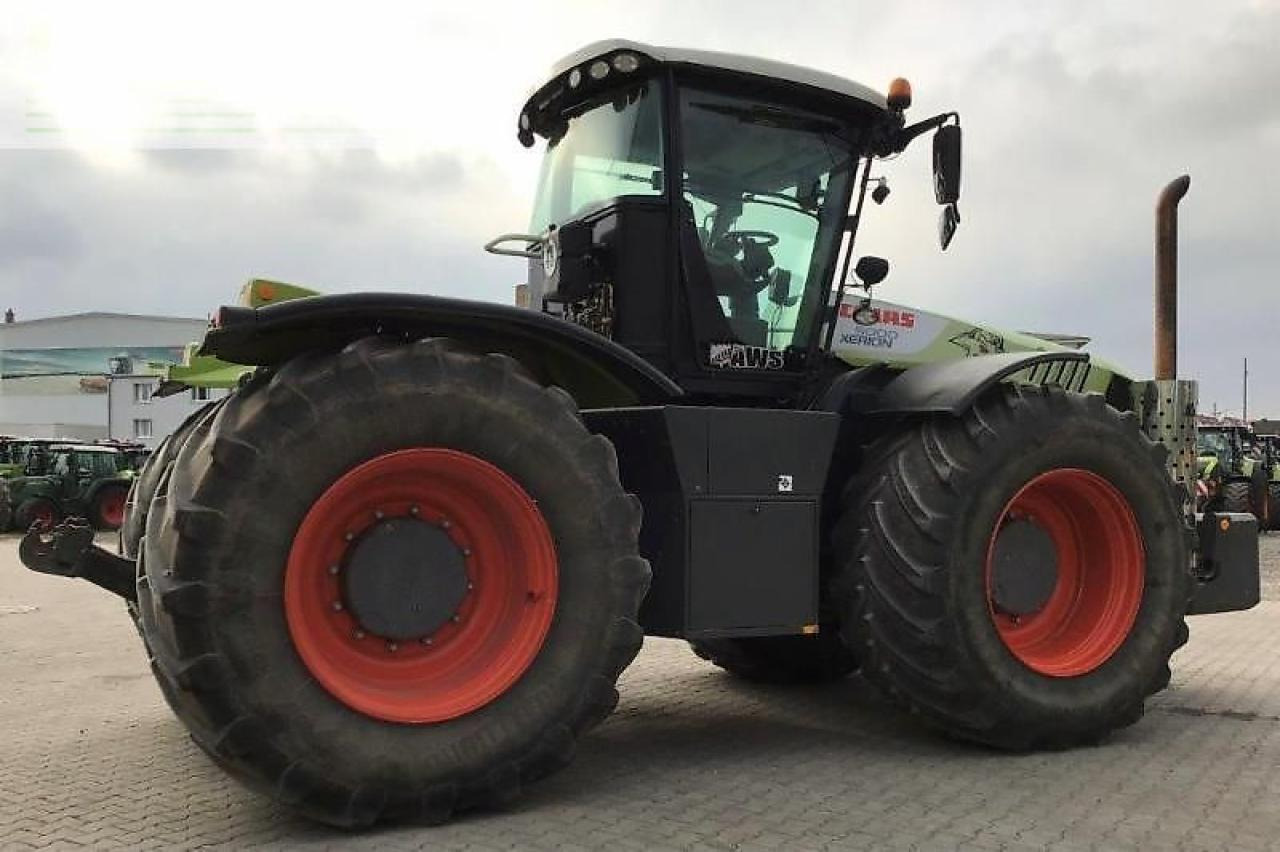 CLAAS xerion 5000 trac TRAC - Traktor: slika 4 CLAAS xerion 5000 trac TRAC - Traktor: slika 4