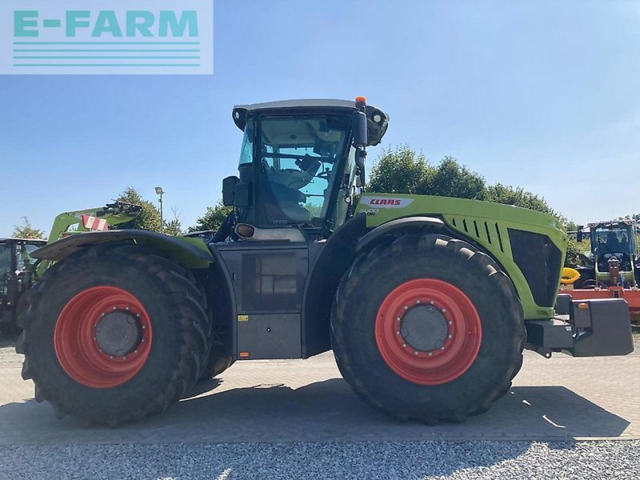 CLAAS xerion 5000 trac TRAC - Traktor: slika 4 CLAAS xerion 5000 trac TRAC - Traktor: slika 4