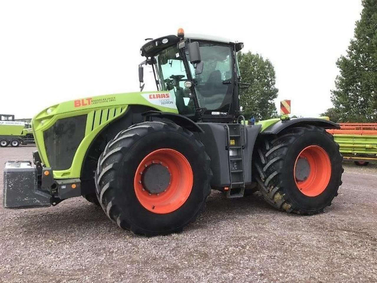 CLAAS xerion 5000 trac TRAC - Traktor: slika 1 CLAAS xerion 5000 trac TRAC - Traktor: slika 1