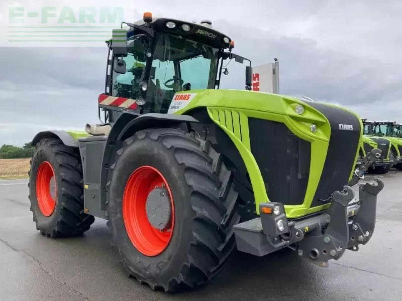 CLAAS xerion 5000 trac vc TRAC VC - Traktor: slika 3 CLAAS xerion 5000 trac vc TRAC VC - Traktor: slika 3