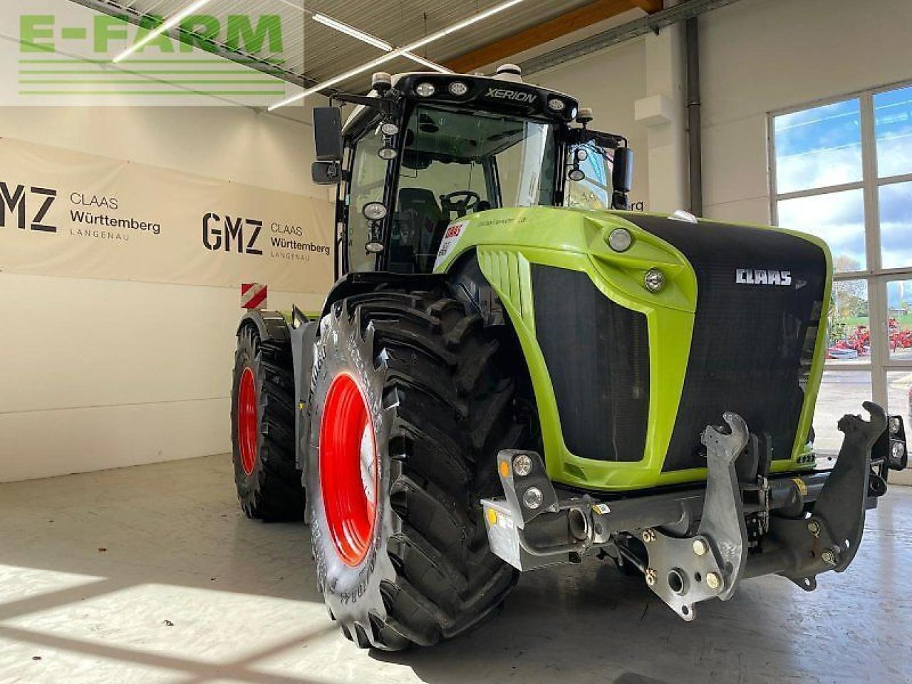 CLAAS xerion 5000 trac vc TRAC VC - Traktor: slika 1 CLAAS xerion 5000 trac vc TRAC VC - Traktor: slika 1