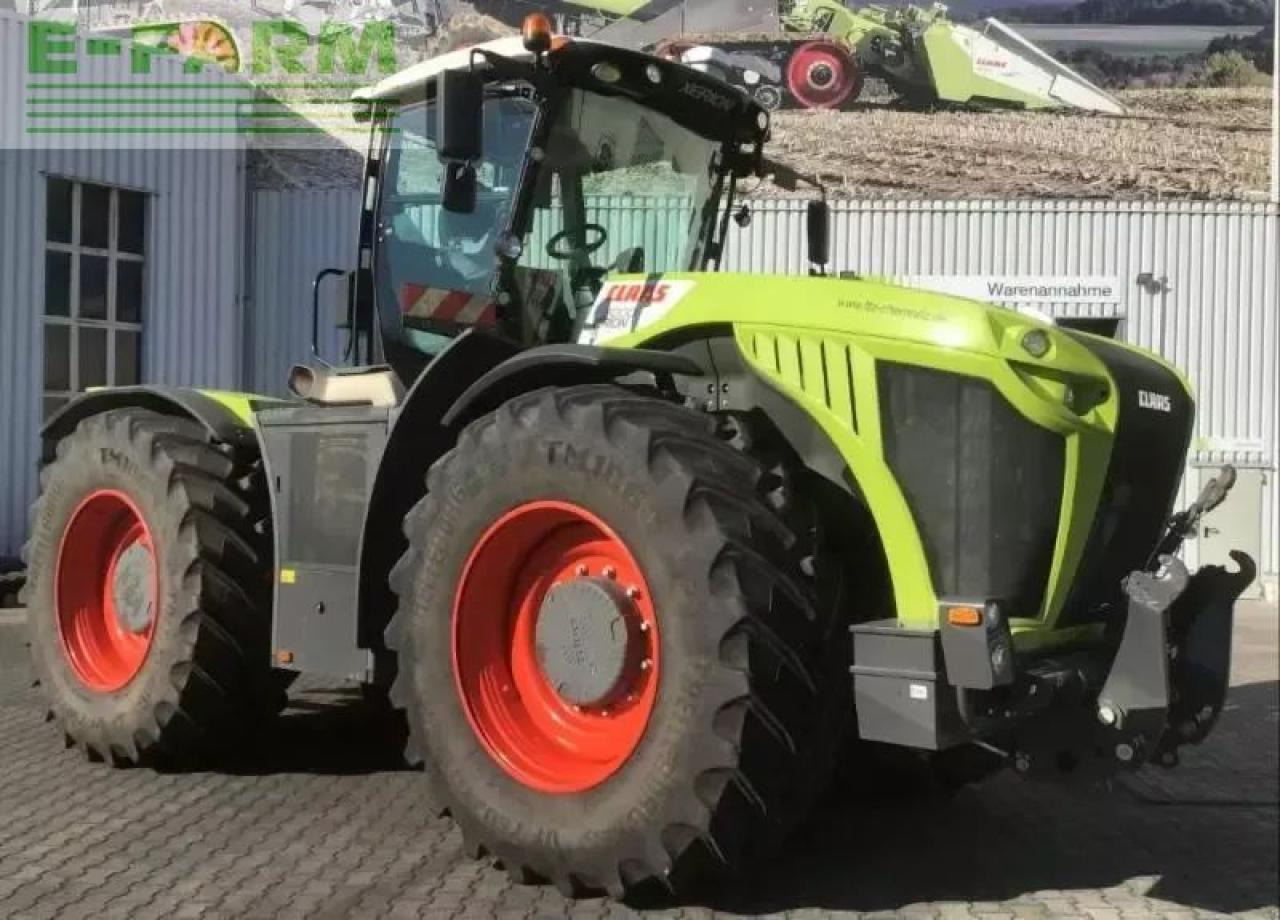 CLAAS xerion 5000 trac vc TRAC VC - Traktor: slika 2 CLAAS xerion 5000 trac vc TRAC VC - Traktor: slika 2
