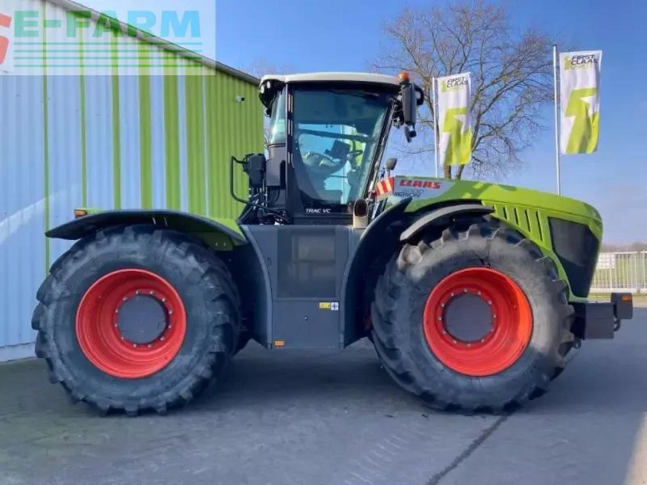 CLAAS xerion 5000 trac vc TRAC VC - Traktor: slika 4 CLAAS xerion 5000 trac vc TRAC VC - Traktor: slika 4