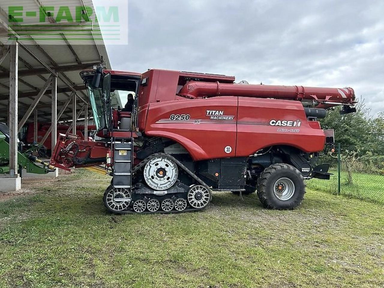 Case-IH axial flow 8250 st5 - Kombajn harvester: slika 4 Case-IH axial flow 8250 st5 - Kombajn harvester: slika 4