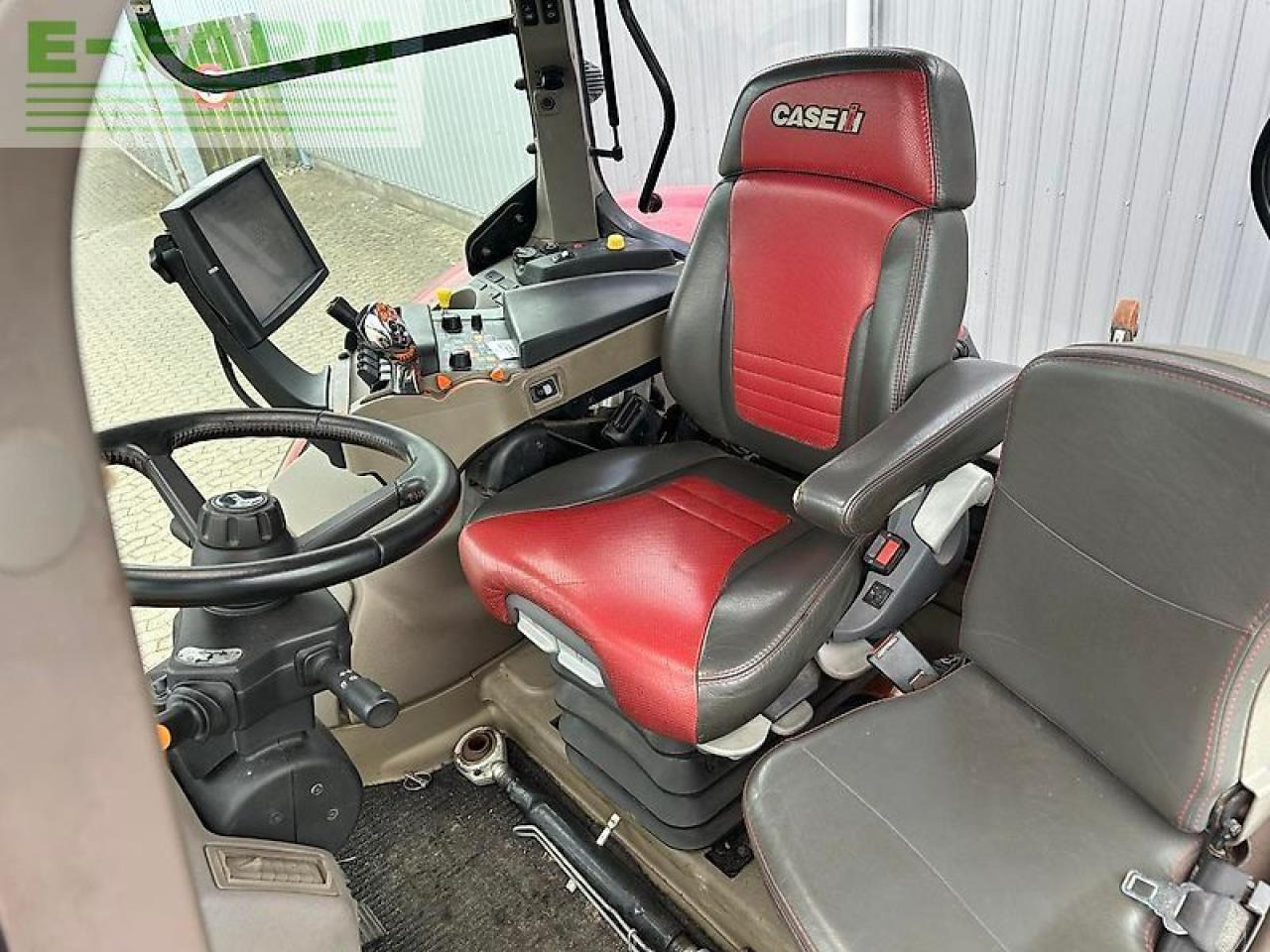 Case-IH optum 300 cvx CVX - Traktor: slika 3 Case-IH optum 300 cvx CVX - Traktor: slika 3
