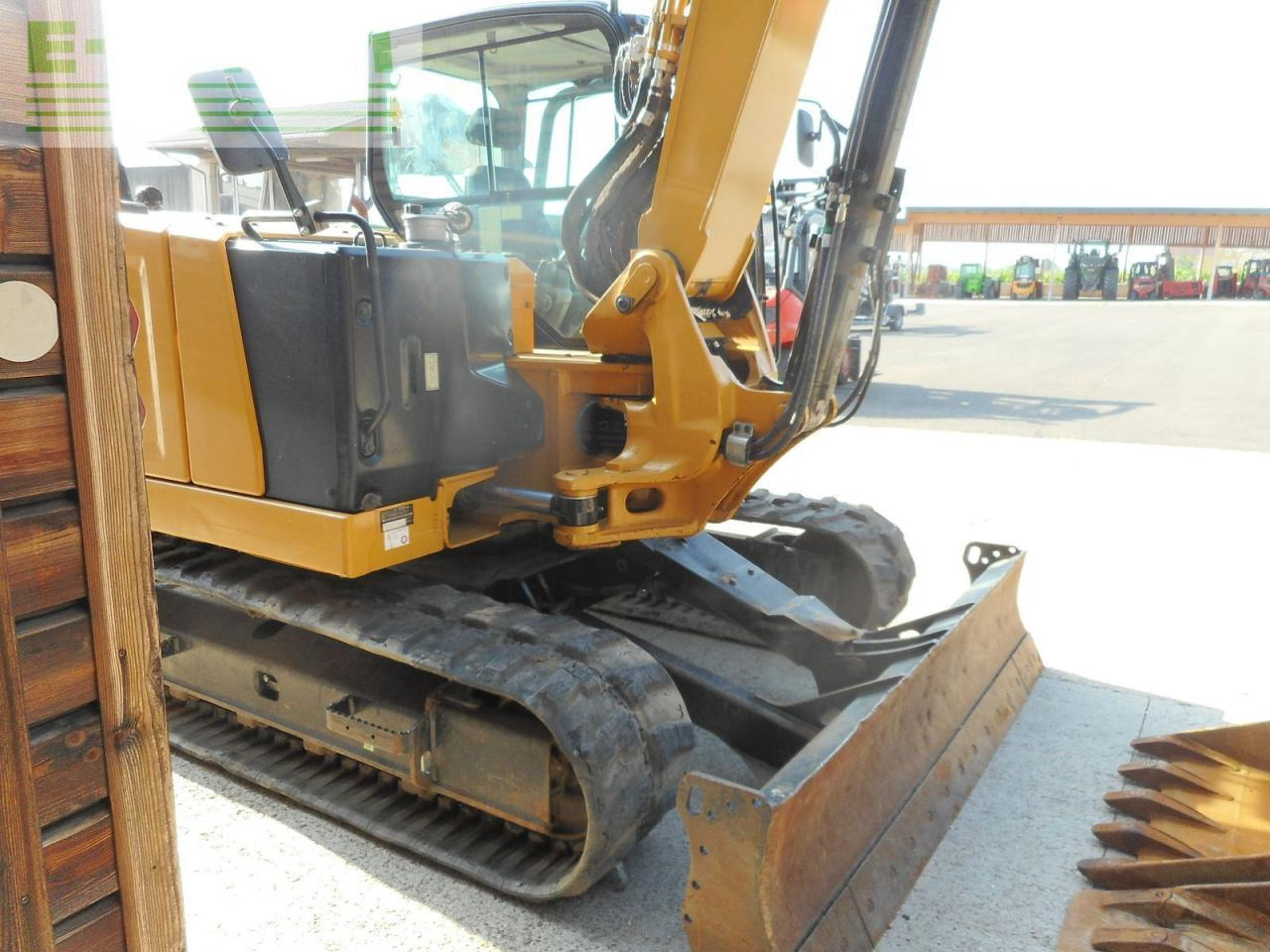 Bager goseničar Caterpillar 308cr ( 9t ) powertilt + hydr. sw: slika 16