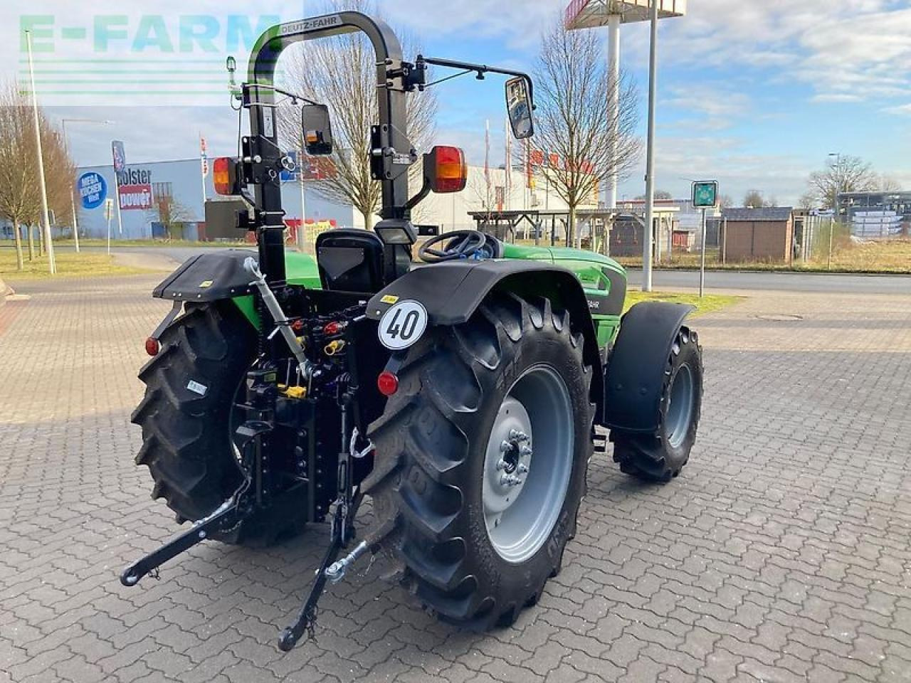 Deutz-Fahr 4070e (neue lagermaschine) - Traktor: slika 5 Deutz-Fahr 4070e (neue lagermaschine) - Traktor: slika 5
