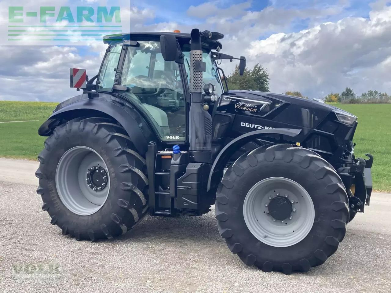 Deutz-Fahr agrotron 7250 ttv warrior TTV - Traktor: slika 2 Deutz-Fahr agrotron 7250 ttv warrior TTV - Traktor: slika 2