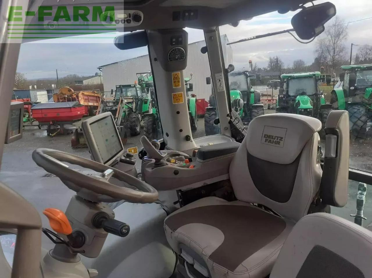 Deutz-Fahr tracteur agricole serie7ttvagrotron 7250 ttv warri TTV - Traktor: slika 4 Deutz-Fahr tracteur agricole serie7ttvagrotron 7250 ttv warri TTV - Traktor: slika 4