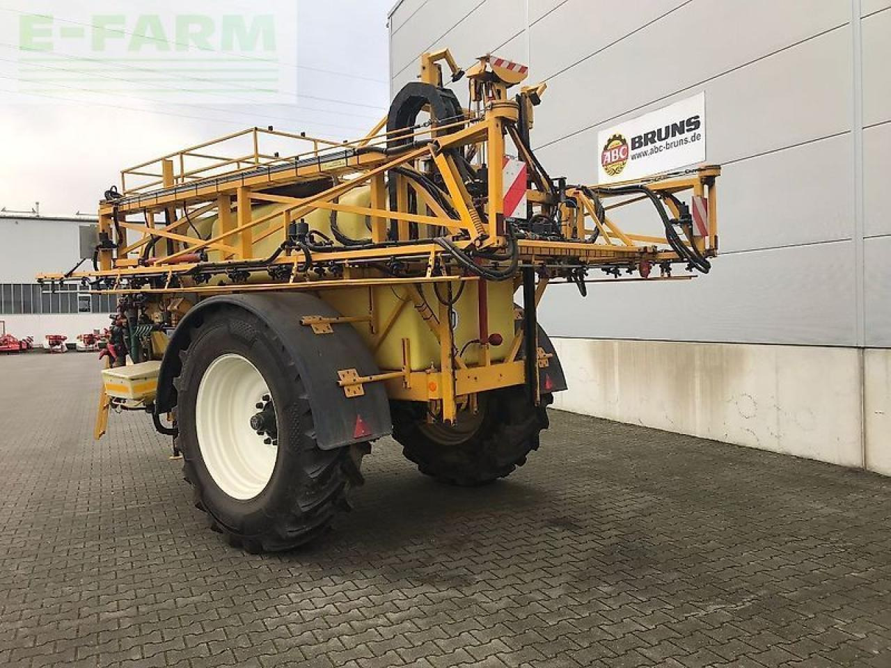 Dubex stentor - Vlečna škropilnica: slika 3 Dubex stentor - Vlečna škropilnica: slika 3