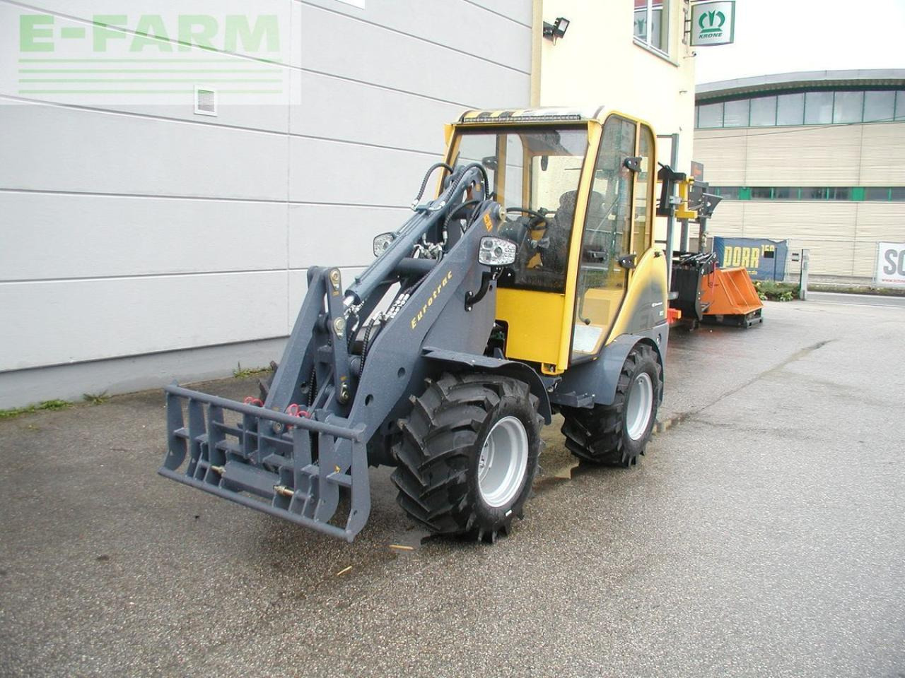 Eurotrac 820 / w12-cs2 - Mini bager: slika 3 Eurotrac 820 / w12-cs2 - Mini bager: slika 3