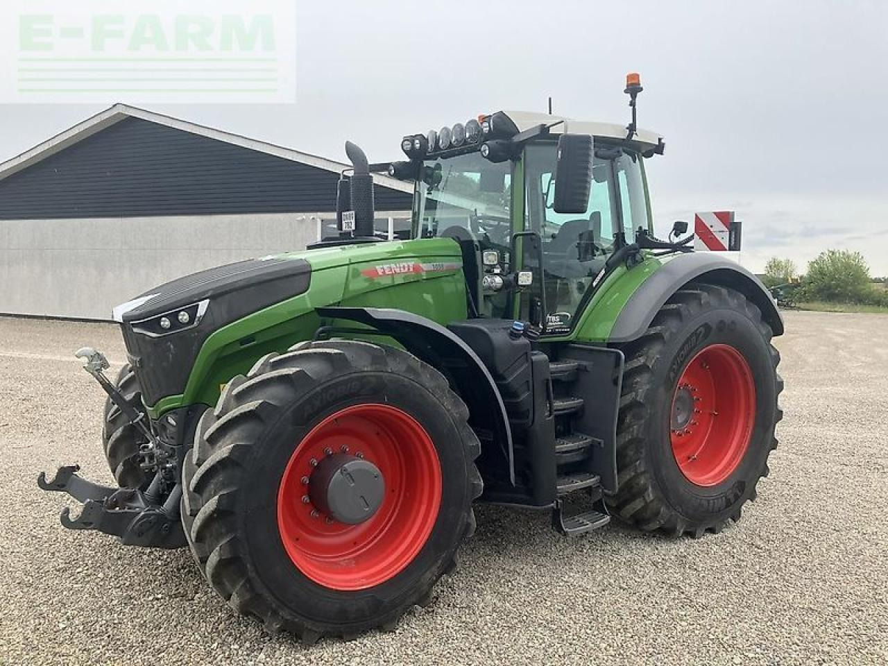 Fendt 1038 vario gen3 - Traktor: slika 1 Fendt 1038 vario gen3 - Traktor: slika 1