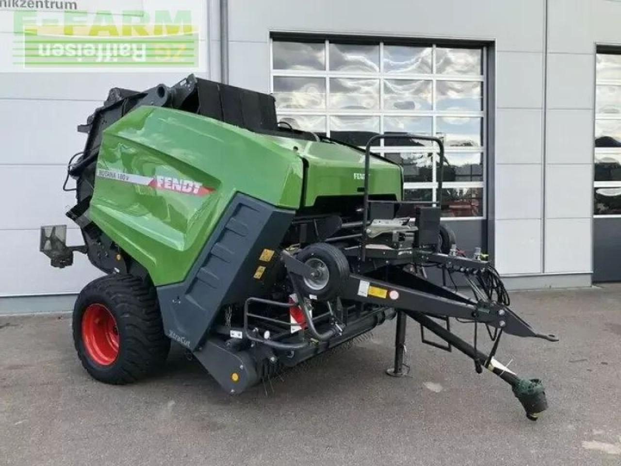 Fendt 180 v - Balirka za kvadratne bale: slika 1 Fendt 180 v - Balirka za kvadratne bale: slika 1