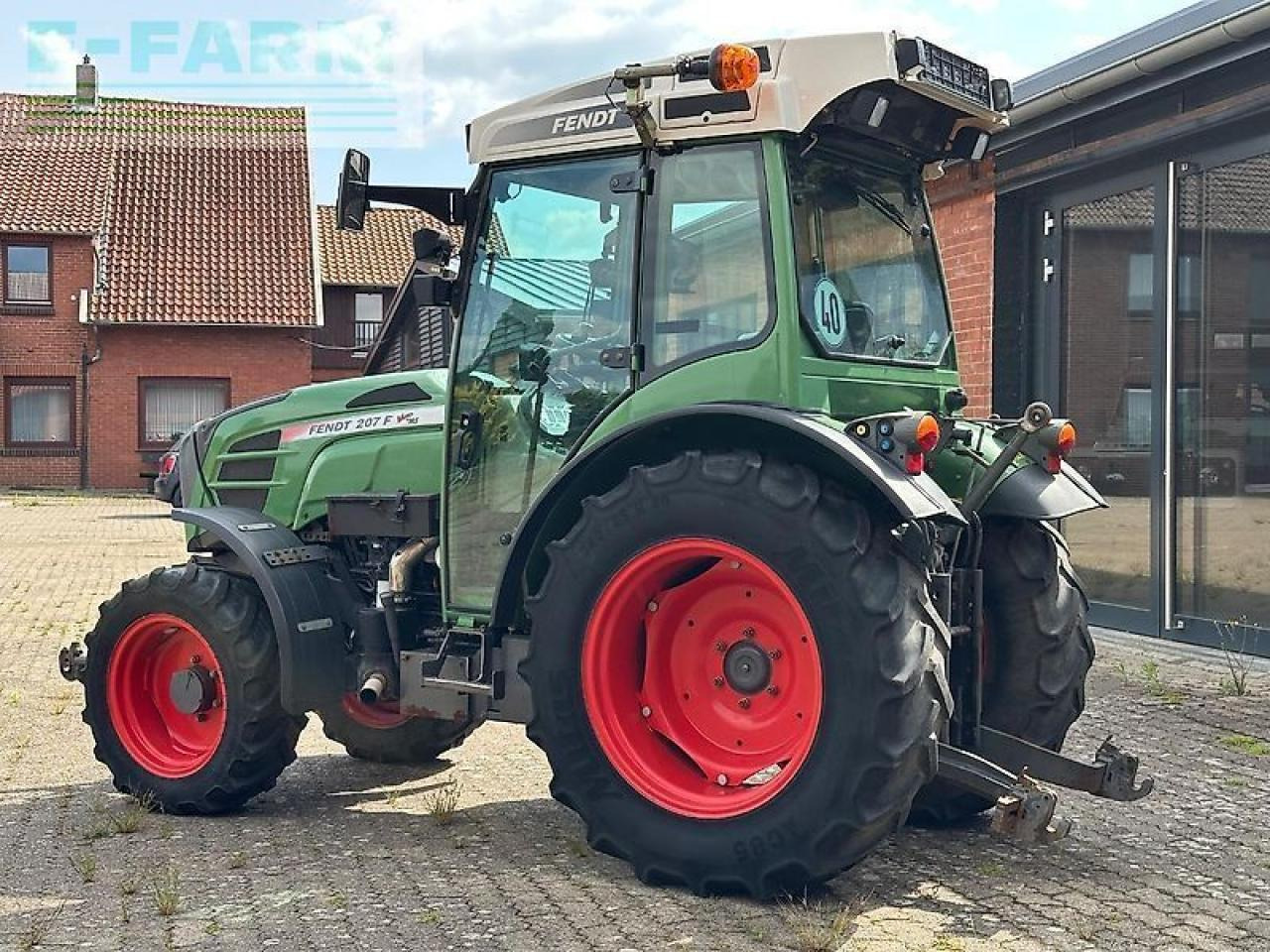 Fendt 207 f vario F - Traktor: slika 3 Fendt 207 f vario F - Traktor: slika 3