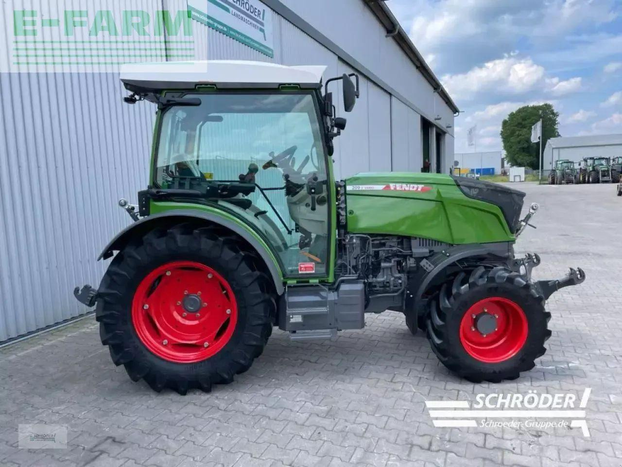 Fendt 209 f vario gen3 power F - Traktor: slika 2 Fendt 209 f vario gen3 power F - Traktor: slika 2