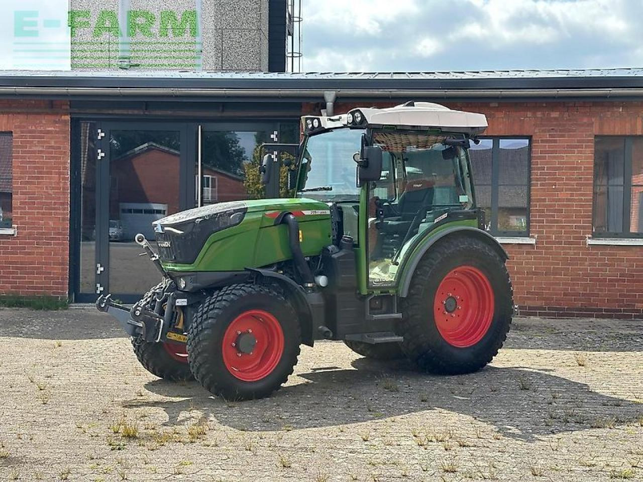 Fendt 209 f vario profi plus setting2 F - Traktor: slika 2 Fendt 209 f vario profi plus setting2 F - Traktor: slika 2