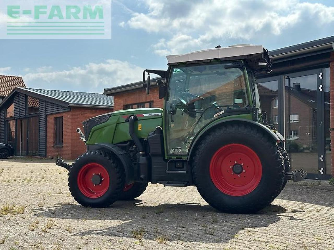 Fendt 209 f vario profi plus setting2 F - Traktor: slika 3 Fendt 209 f vario profi plus setting2 F - Traktor: slika 3