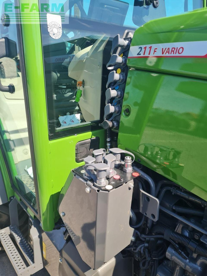 Traktor Fendt 211 vario f F: slika 19