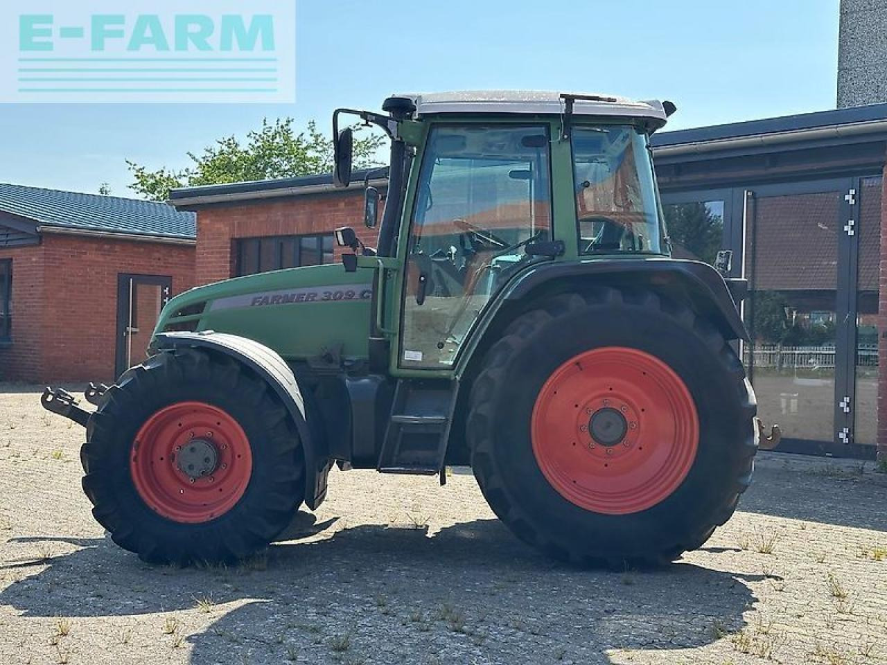 Fendt 309 c *frontzapfwelle*druckluft*klima* - Traktor: slika 2 Fendt 309 c *frontzapfwelle*druckluft*klima* - Traktor: slika 2