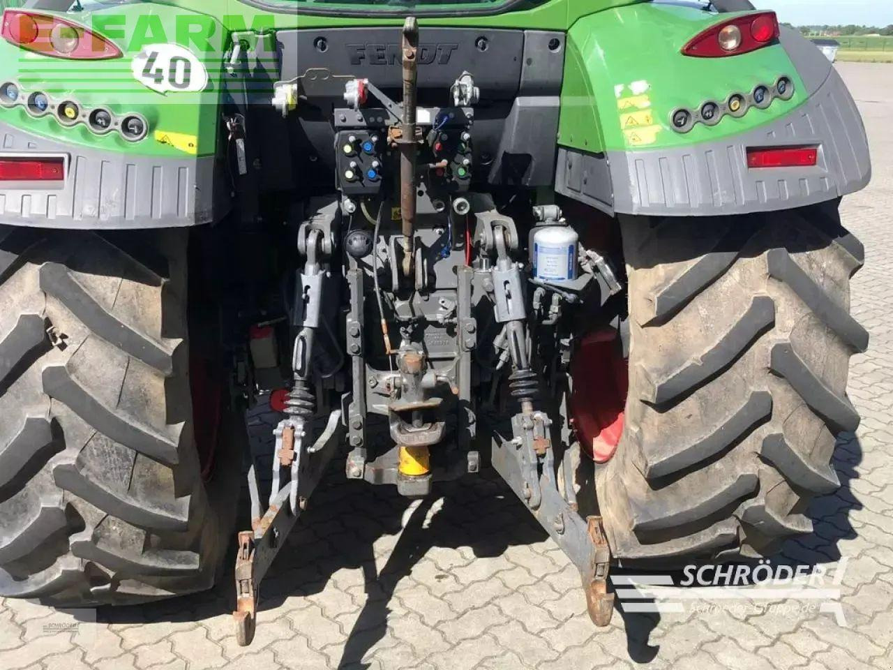 Fendt 313 vario s4 profi Profi - Traktor: slika 2 Fendt 313 vario s4 profi Profi - Traktor: slika 2