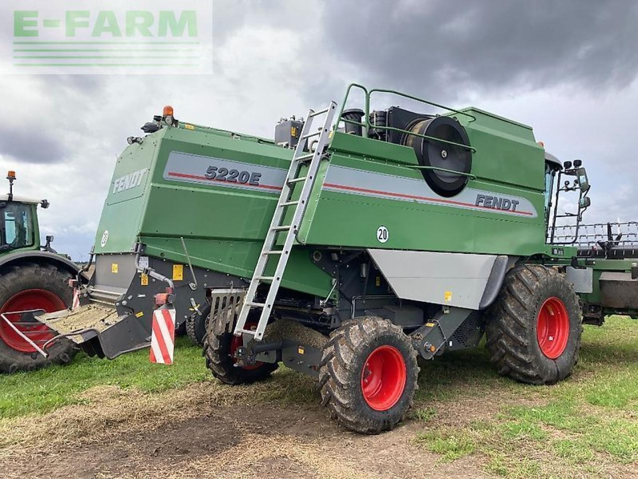 Fendt 5220 e mähdrescher mit biso vx 550 vario - Kombajn harvester: slika 2 Fendt 5220 e mähdrescher mit biso vx 550 vario - Kombajn harvester: slika 2