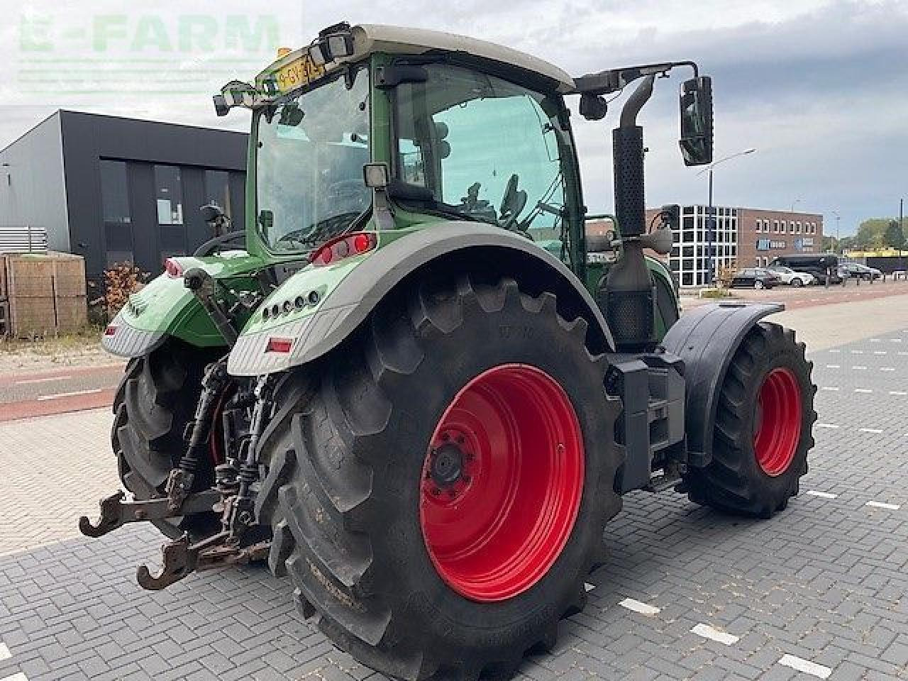 Fendt 714 scr profi - Traktor: slika 2 Fendt 714 scr profi - Traktor: slika 2