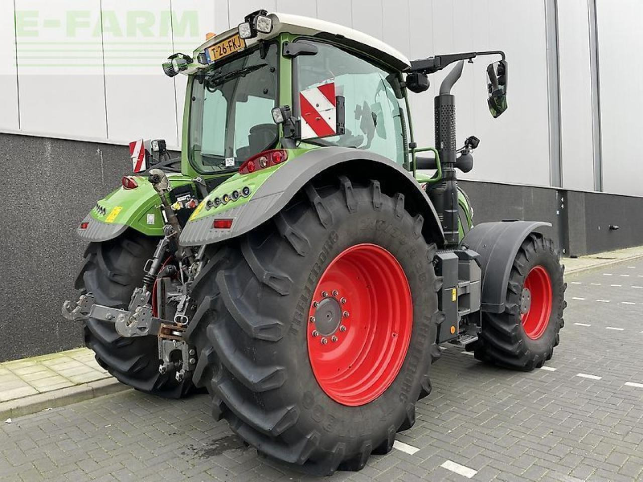 Fendt 724 gen6 profi plus - Traktor: slika 2 Fendt 724 gen6 profi plus - Traktor: slika 2