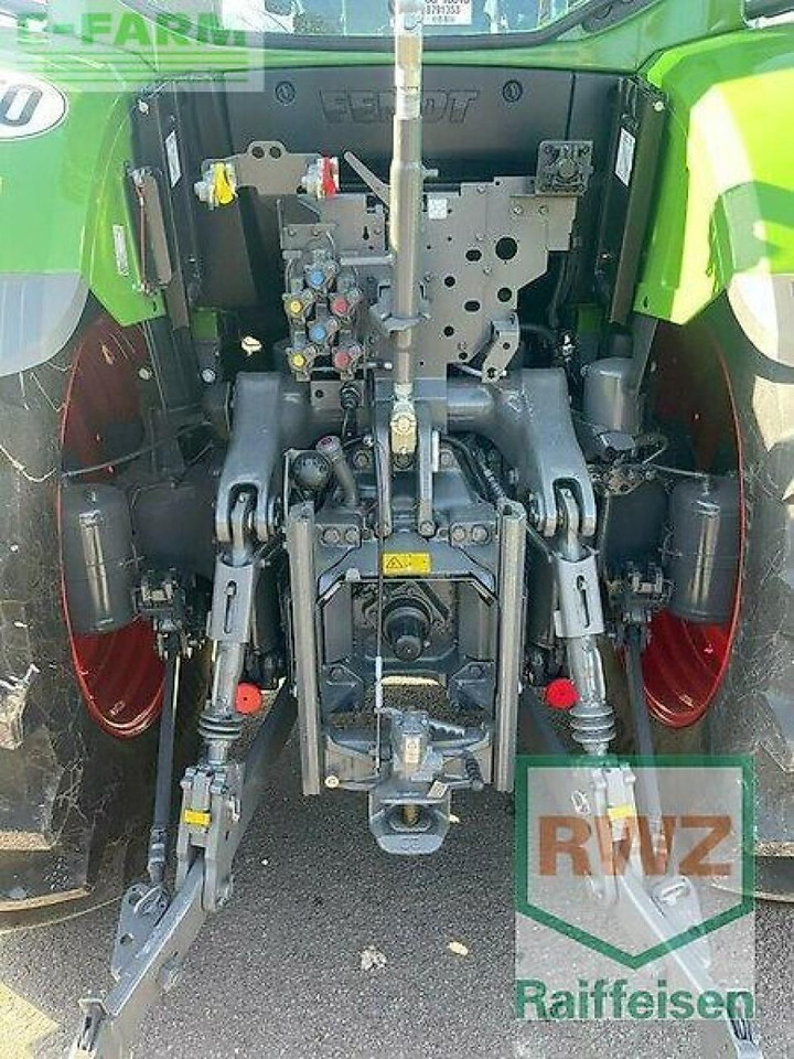 Fendt 724 gen6 profi plus - Traktor: slika 2 Fendt 724 gen6 profi plus - Traktor: slika 2