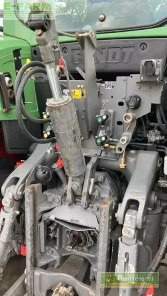 Fendt 724 vario - Traktor: slika 3 Fendt 724 vario - Traktor: slika 3