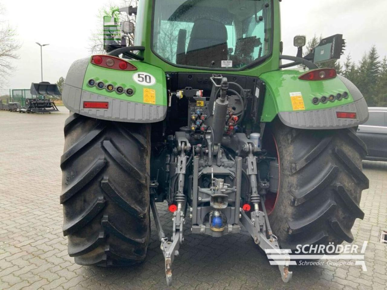 Fendt 724 vario gen6 profi plus - Traktor: slika 4 Fendt 724 vario gen6 profi plus - Traktor: slika 4