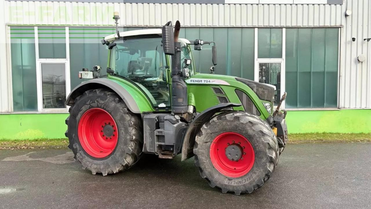 Fendt 724 vario s4 - Traktor: slika 1 Fendt 724 vario s4 - Traktor: slika 1