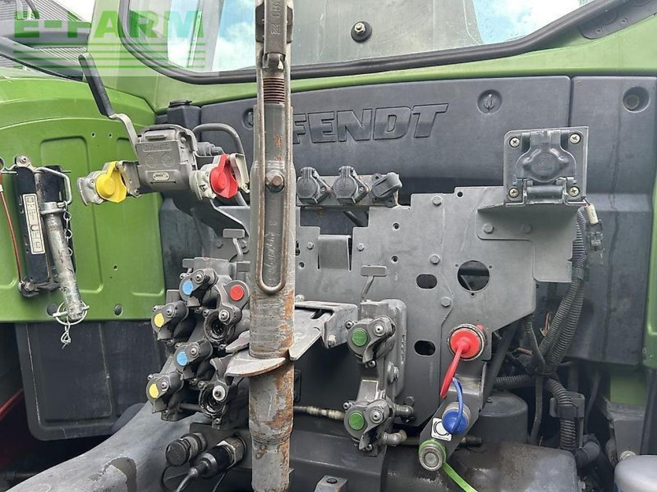 Fendt 724 vario s4 - Traktor: slika 4 Fendt 724 vario s4 - Traktor: slika 4