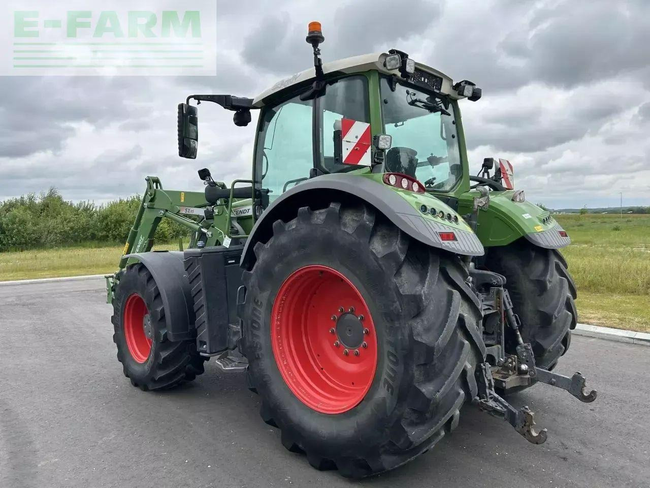 Fendt 724 vario s4 - Traktor: slika 2 Fendt 724 vario s4 - Traktor: slika 2