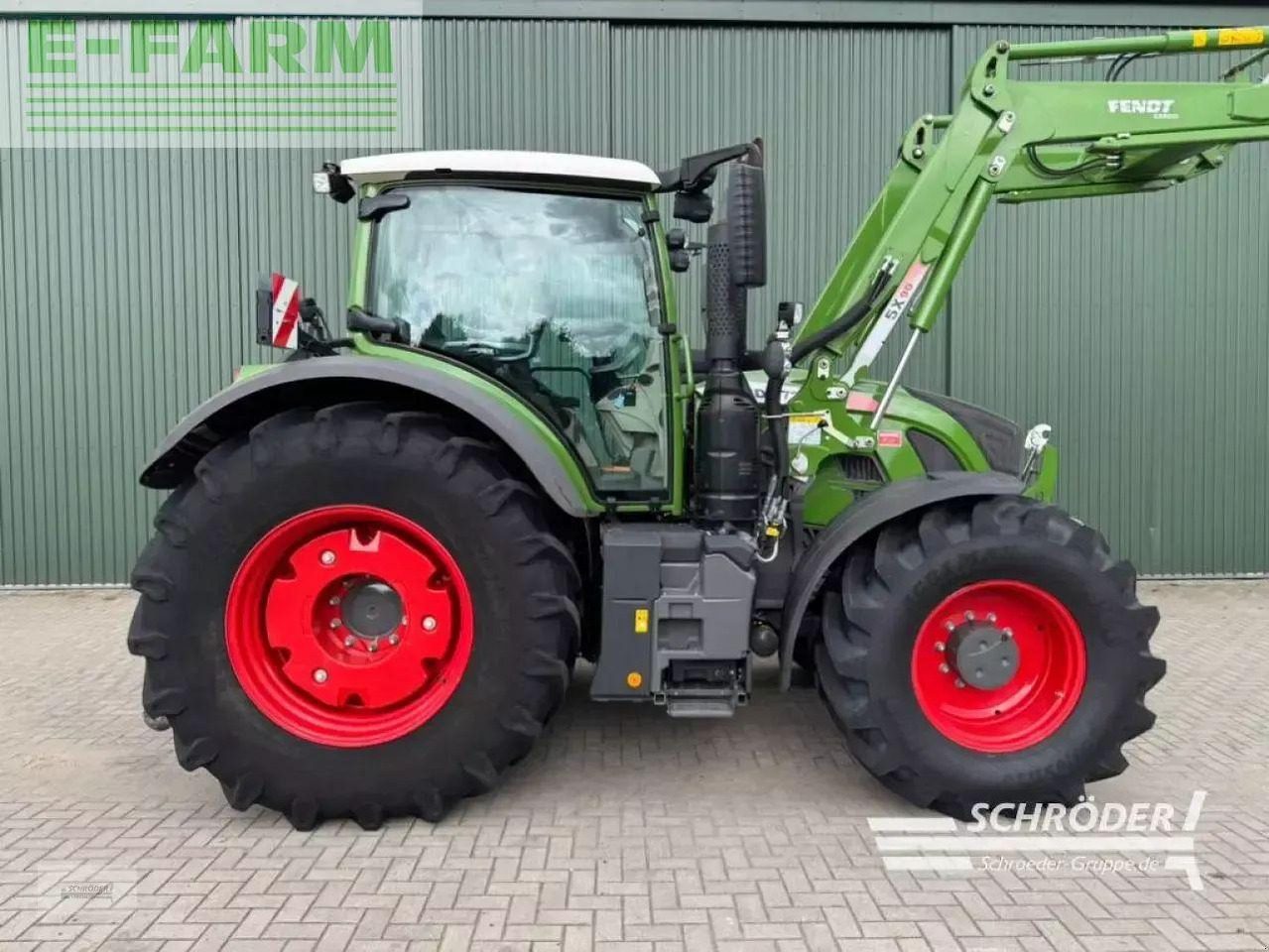 Fendt 724 vario s4 profi plus ProfiPlus - Traktor: slika 2 Fendt 724 vario s4 profi plus ProfiPlus - Traktor: slika 2