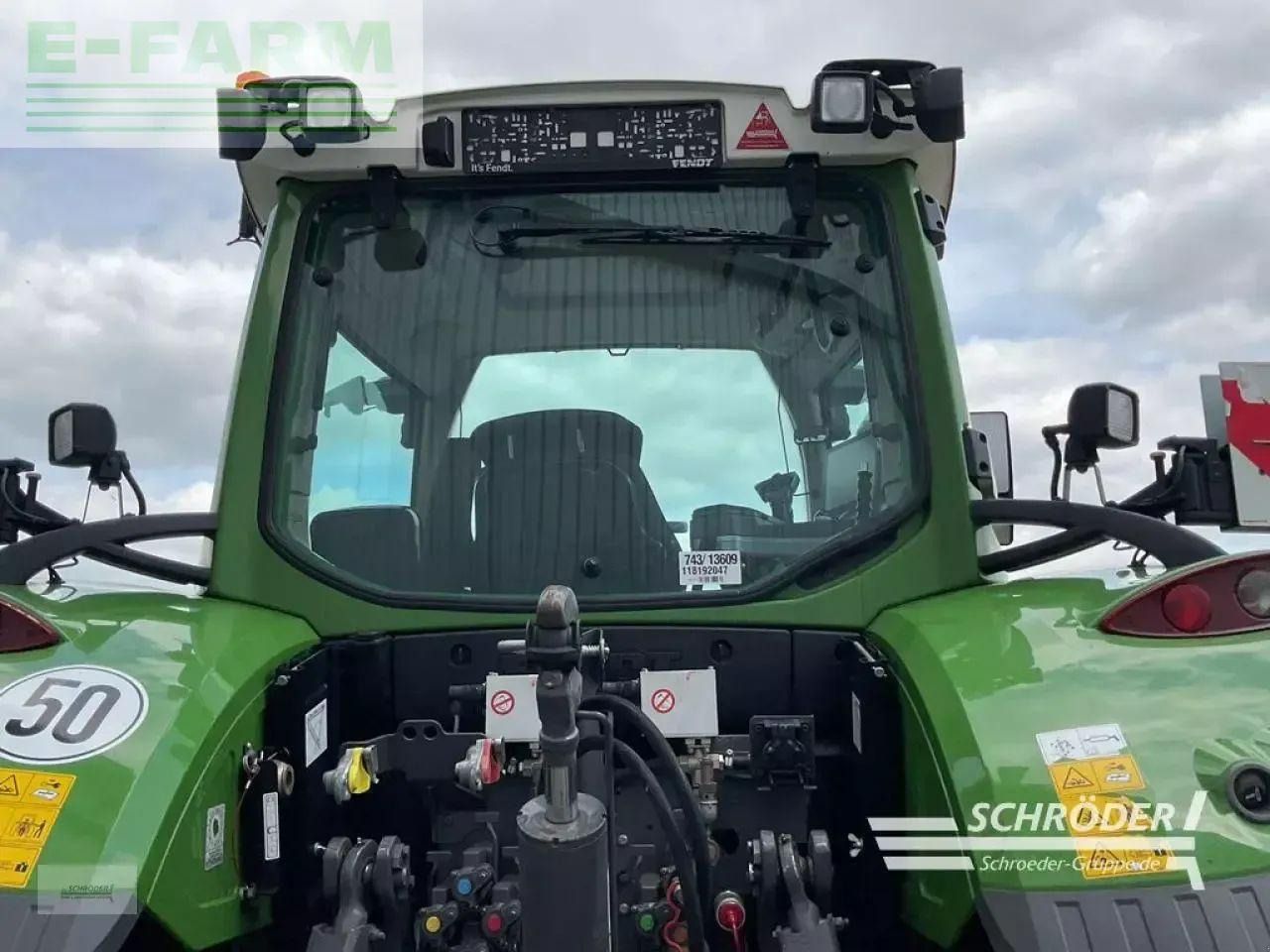 Fendt 724 vario s4 profi plus ProfiPlus - Traktor: slika 5 Fendt 724 vario s4 profi plus ProfiPlus - Traktor: slika 5