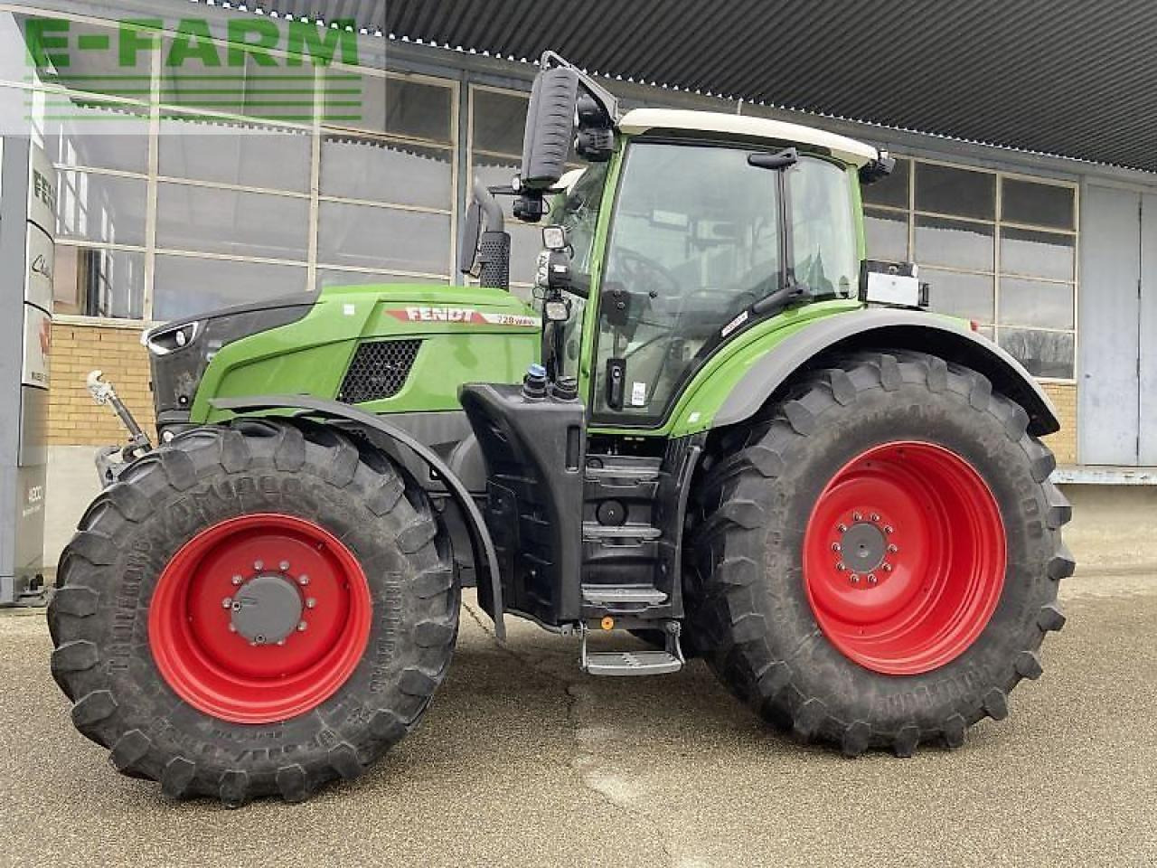 Fendt 728 vario gen7 ppl set 2 - Traktor: slika 2 Fendt 728 vario gen7 ppl set 2 - Traktor: slika 2