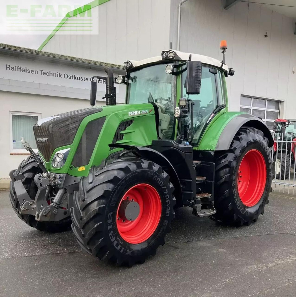 Fendt 824 s4 profiplus - Traktor: slika 1 Fendt 824 s4 profiplus - Traktor: slika 1