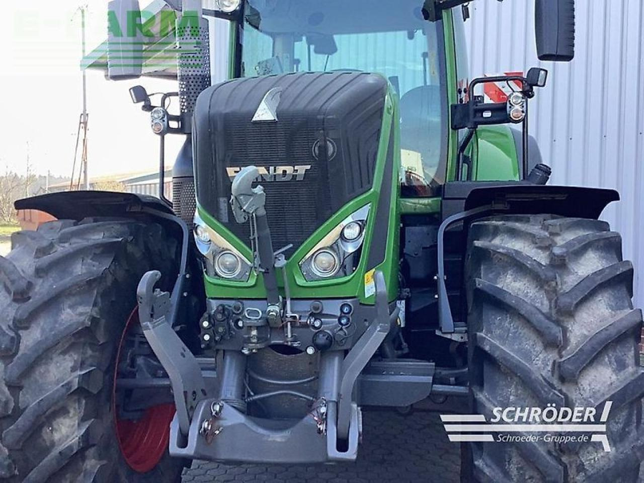 Fendt 824 vario s4 profi plus ProfiPlus - Traktor: slika 2 Fendt 824 vario s4 profi plus ProfiPlus - Traktor: slika 2