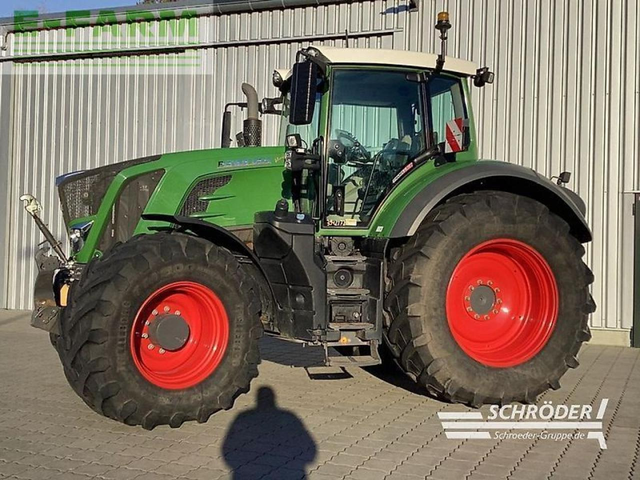 Fendt 824 vario s4 profi plus ProfiPlus - Traktor: slika 2 Fendt 824 vario s4 profi plus ProfiPlus - Traktor: slika 2