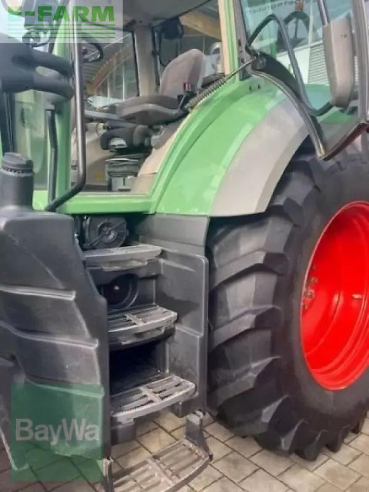 Fendt 824 vario scr profi - Traktor: slika 5 Fendt 824 vario scr profi - Traktor: slika 5