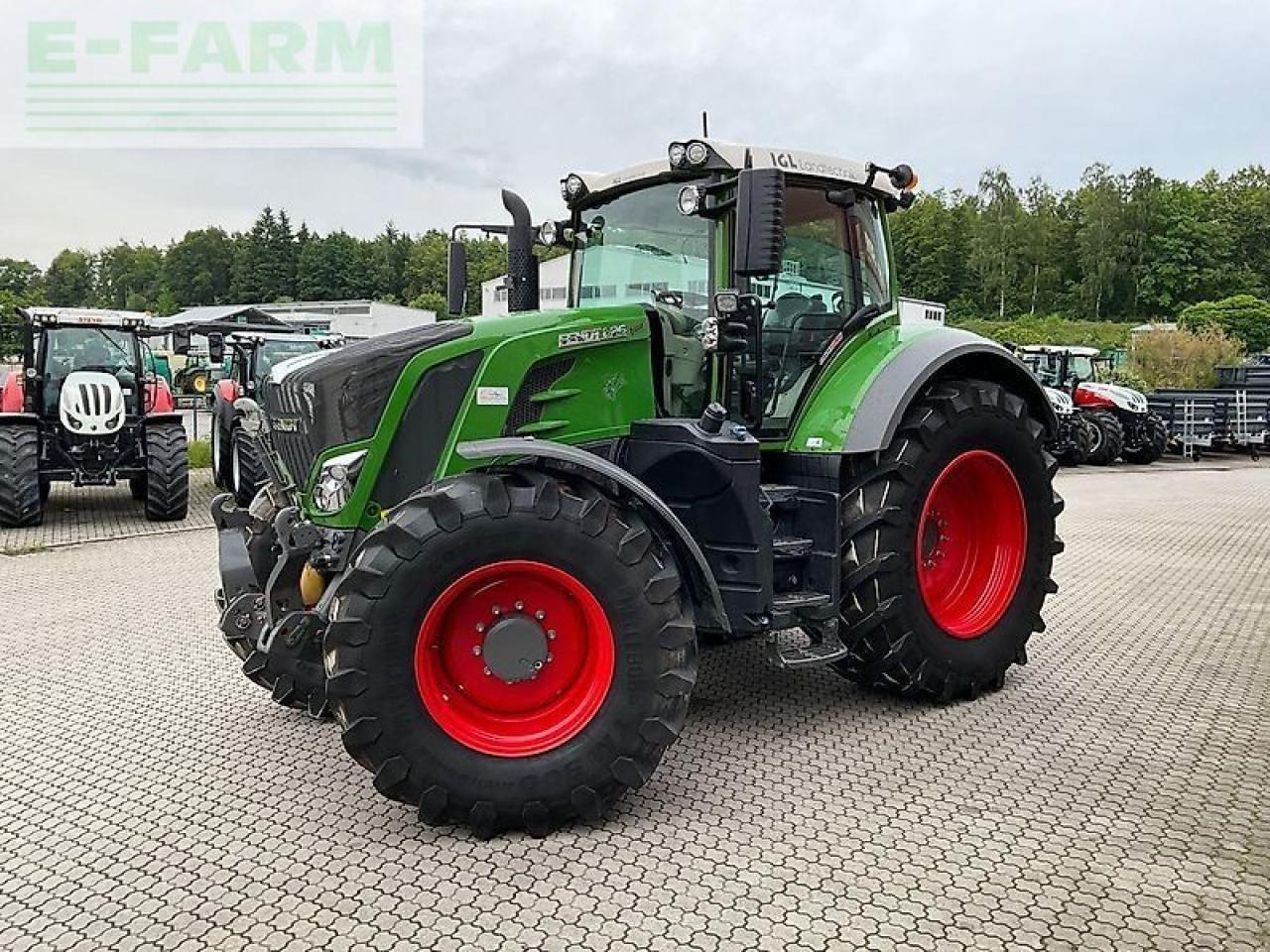 Fendt 826 vario s4"motor neu" profi plus ProfiPlus - Traktor: slika 3 Fendt 826 vario s4"motor neu" profi plus ProfiPlus - Traktor: slika 3