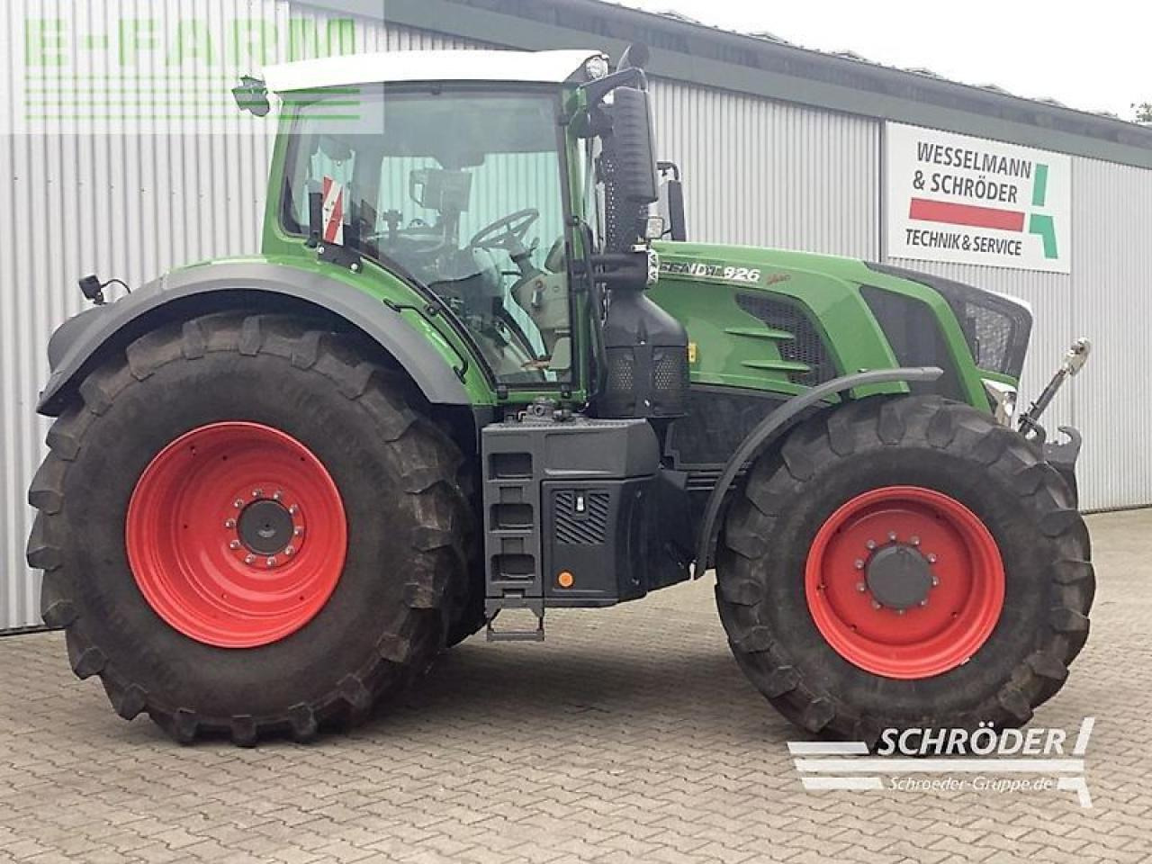 Fendt 826 vario s4 profi plus ProfiPlus - Traktor: slika 2 Fendt 826 vario s4 profi plus ProfiPlus - Traktor: slika 2