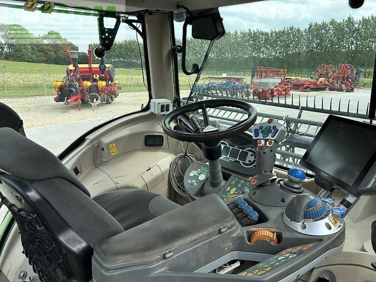 Fendt 828 vario scr - Traktor: slika 3 Fendt 828 vario scr - Traktor: slika 3