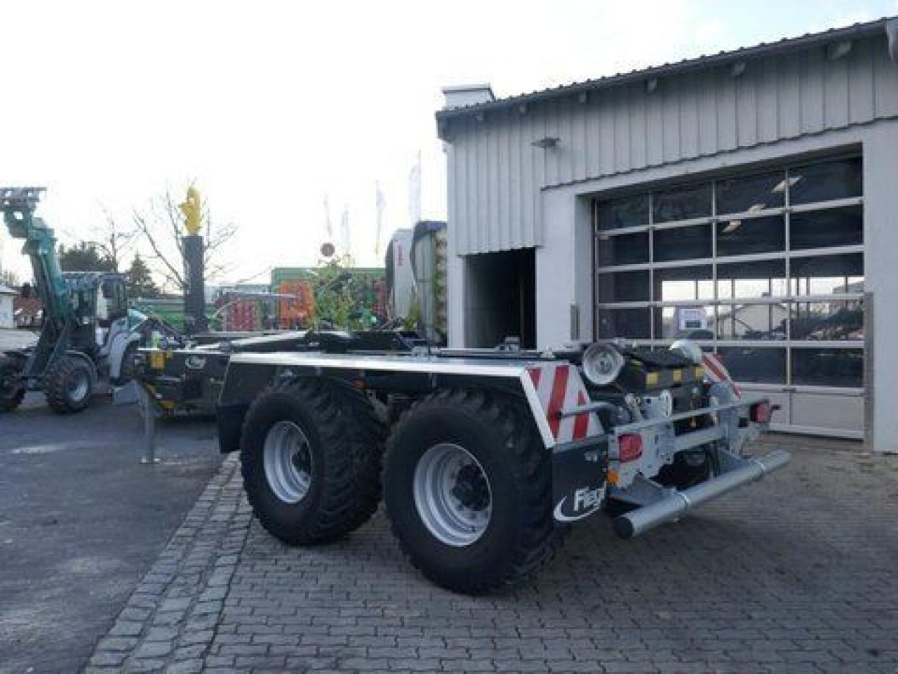 Fliegl hkl 22 - tandem abrollkipper - Abrol/ Samonakladalec prikolica: slika 5 Fliegl hkl 22 - tandem abrollkipper - Abrol/ Samonakladalec prikolica: slika 5