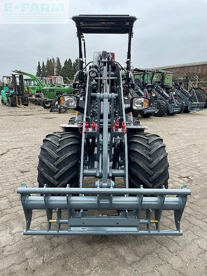 Giant g2300 hd - Mini bager: slika 3 Giant g2300 hd - Mini bager: slika 3