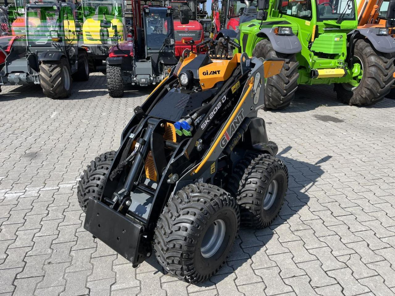 Giant sk 202d neuwertig inkl. schaufel & pg - Mini bager: slika 1 Giant sk 202d neuwertig inkl. schaufel & pg - Mini bager: slika 1