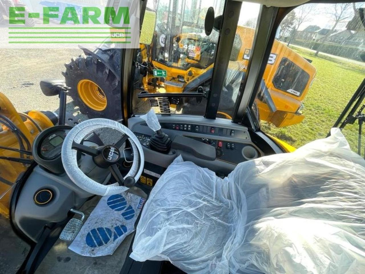 Mini bager JCB 409: slika 6